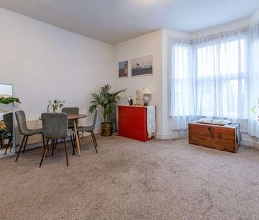 Beaconsfield Road, New Southgate, London, N11 - Photo 3