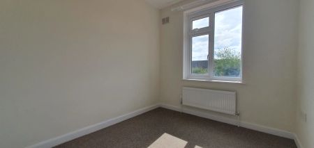 5 bed terraced house to rent in Beecheno Road, Norwich, NR5 - Photo 3