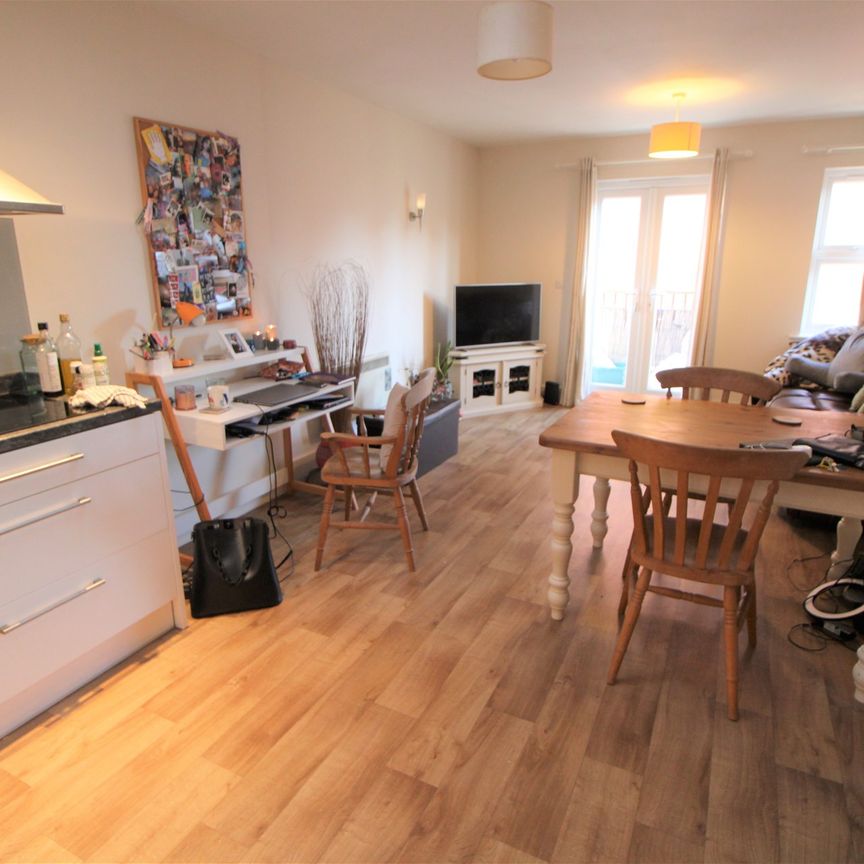 The Old Coach House, Rawstorn Road, Colchester - Photo 1