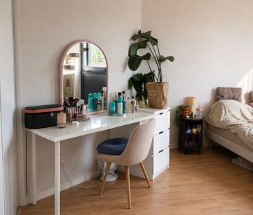 Location Appartement 1 pièce 27m² - Photo 2