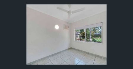 Trinity Beach Delight! - Photo 5