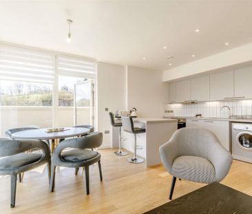 2 bedroom penthouse to rent - Photo 6