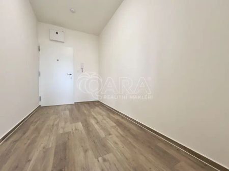 Pronájem bytu 1+kk, ulice Střední, Brno-Královo Pole - Photo 3