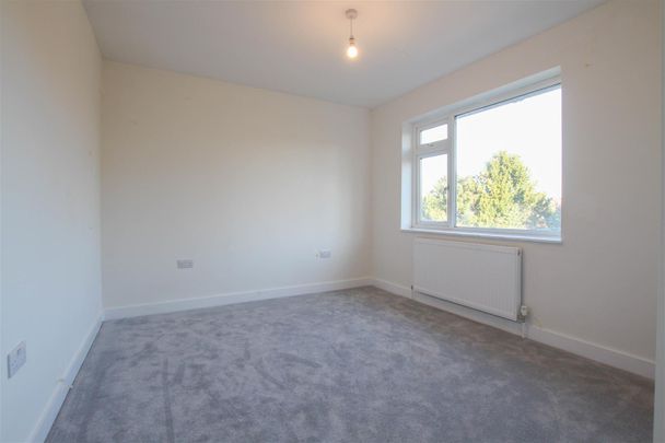 Gibson Way, Saffron Walden - Photo 1