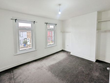 London Road, South Stifford, Grays, RM20 - Photo 3