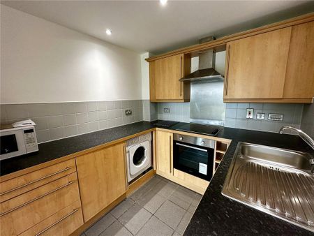 2 bedroom flat to rent - Photo 5
