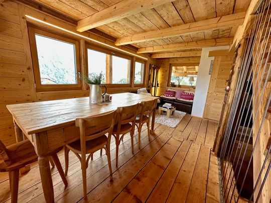 Authentic chalet to rent by the week, a dream in the mountains - Photo 1