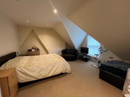 3 bedroom apartment to rent - Photo 2