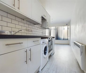 Studio to rent - Photo 3