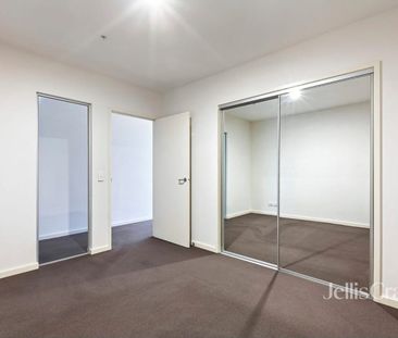 Great location accompanied by magnificent views - Photo 2