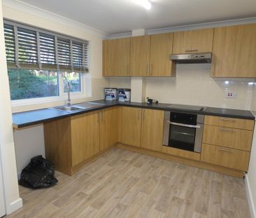 2 bedroom terraced house to rent - Photo 5