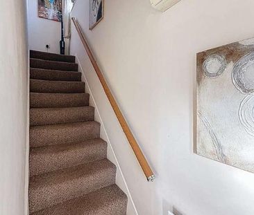 Room In Braithwell Drive, Stoke-on-trent, Staffordshire, ST2 - Photo 5