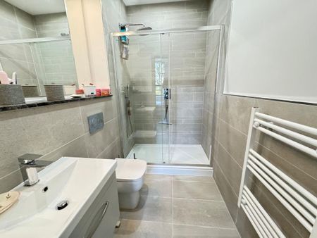 2 bedroom apartment to rent - Photo 5