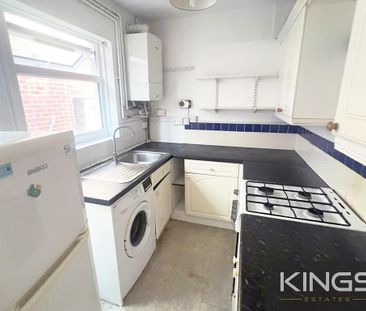 4 bedroom terraced house to rent - Photo 1