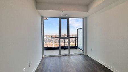 For Lease - 4878 Powers Common Unit# D711, Burlington, Ontario - Photo 4