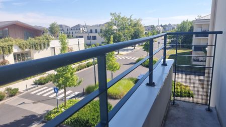 Location Appartement 2 pièces 40m² ST CYR SUR LOIRE 37540 - Photo 4