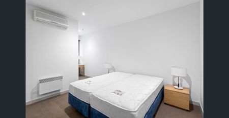 Spacious Fully Furnished Apartment - Photo 3