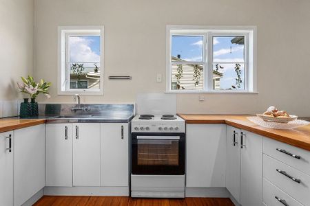 Long-Term Haven in Whakatane - Convenient - Photo 4