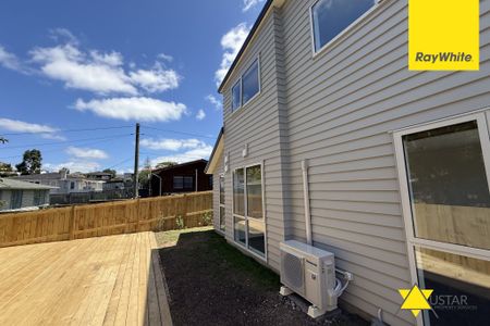 New Duplex House in Te Atatu South! - Photo 3