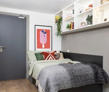 Double Partly Accessible Ensuite - Photo 6