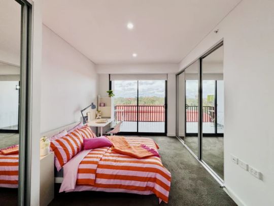 3 bed 2 bath - Photo 1