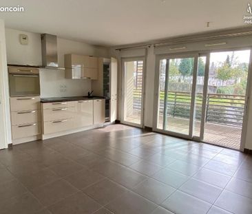 Location Appartement 3 pièces 58m² CHAMBERY 73000 - Photo 2