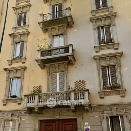 Trilocale in Affitto in Via Enrico Cialdini 11 a Torino - Foto 1
