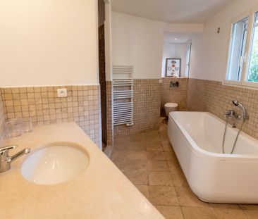 Rental Villa Porto-Vecchio 9 Rooms 300 m² - Photo 5