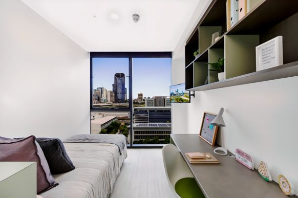 Signature Studio Apartment – Views - Photo 1