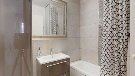 Location Appartement 2 pièces 46m² - Photo 5