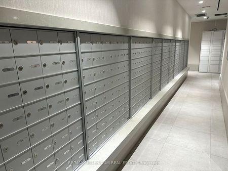 For Lease - 2020 Bathurst Street, Toronto, Ontario - Photo 5