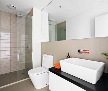 Modern living in the heart of Essendon North - Photo 1