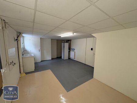 Location Maison 5 pièces 120m² ANGOULEME 16000 - Photo 2