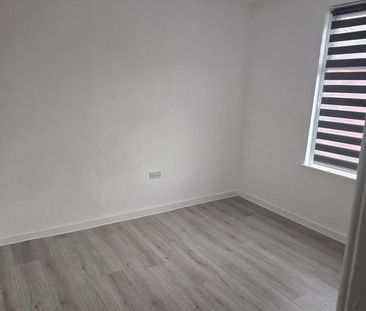 2 Bed End Terrace, Rector Road, L6 - Photo 3