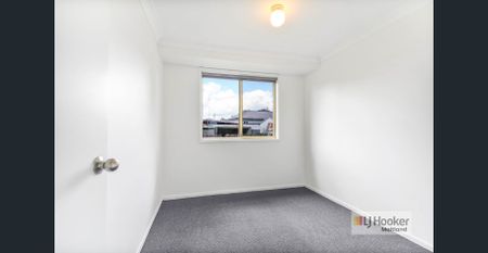 Updated Duplex in Quiet Locale! - Photo 5