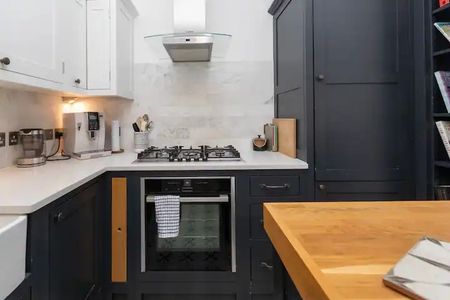 1 Bed Flat, Rotherwood Road, SW15 - Photo 3