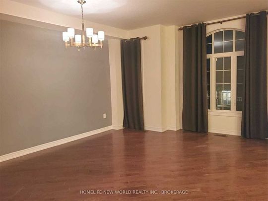 For Lease - 208 Hunting Ridges Upper Drive, Richmond Hill, Ontario - Photo 1