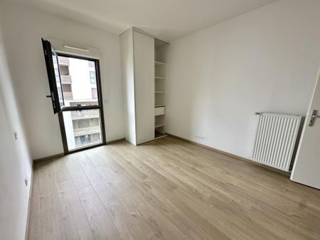 Location Appartement 3 pièces 66m² BORDEAUX 33800 - Photo 5