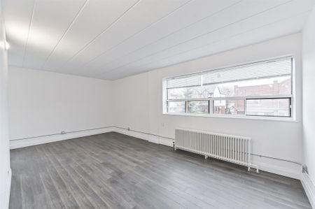 For Lease - 325 Sammon Avenue Unit# 301, Toronto, Ontario - Photo 3