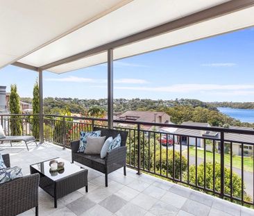 Expansive Residence with Water Views - Photo 5