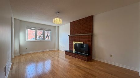 For Lease - 31 Goldhawk Trail, Toronto, Ontario - Photo 2