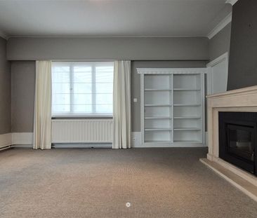 Ruime gezinswoning met zonnige tuin op een uitstekende locatie - Foto 5