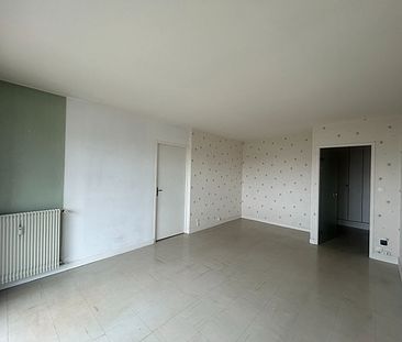Location appartement 74.2 m², Saint dizier 52100Haute-Marne - Photo 1