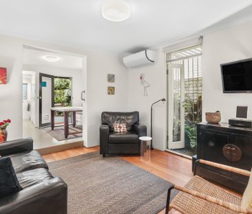 21 Boundary Street, Darlington NSW 2008 - House For Rent | Domain - Photo 2