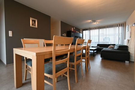 Knap appartement met twee slaapkamers in Hoeselt - Photo 3