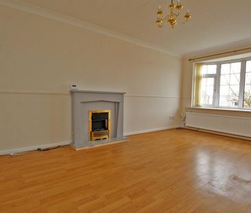 2 bedroom Town house to rent - Photo 4