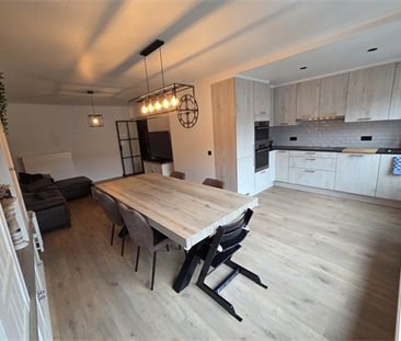 Een mooi afgewerkt appartement op de tweede verdieping in het centr... - Foto 1