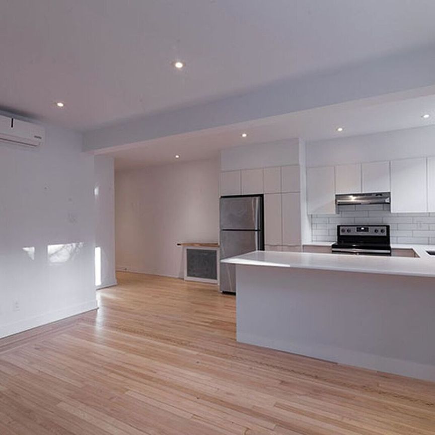 2105 Chomedey Street - Photo 1