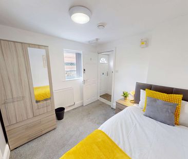 Folly Lane Room 5 - Photo 4