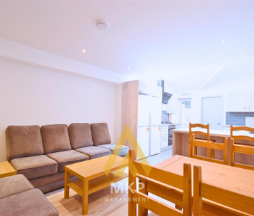 6 bedroom terraced house to rent - Photo 5